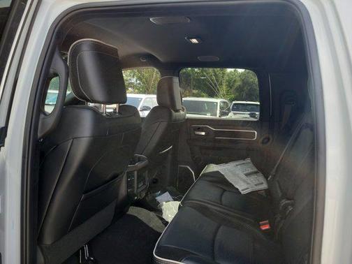 2025 RAM 2500 Laramie Crew Cab 4x4 6'4' Box