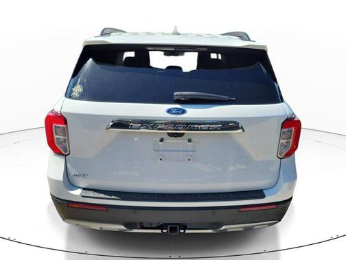 Star White Metallic Tri-Coat 2021 Ford Explorer XLT