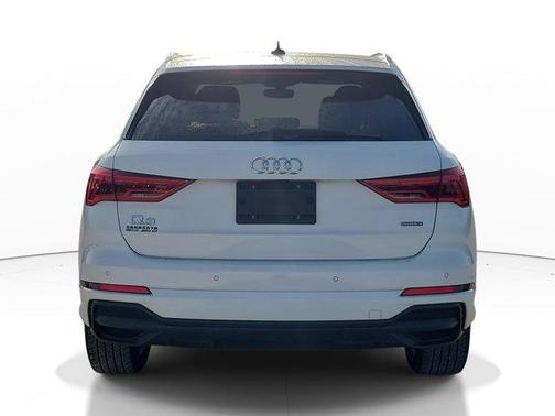 2021 Audi Q3 45 S line Premium