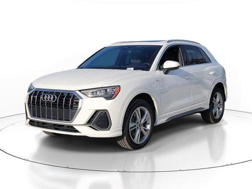 2021 Audi Q3 45 S line Premium