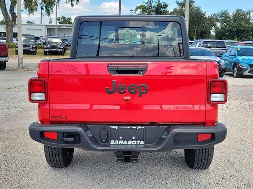 2025 Jeep Gladiator Sport