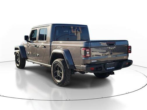 2024 Jeep Gladiator Jeep Beach