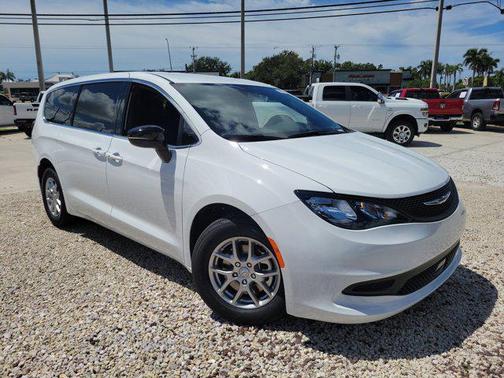 2026 Chrysler Voyager LX