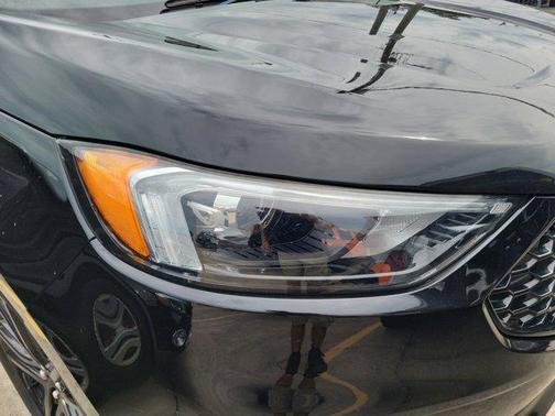 2022 Ford Edge ST Line