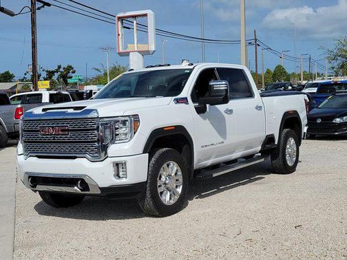 Summit White 2023 GMC Sierra 2500 Denali