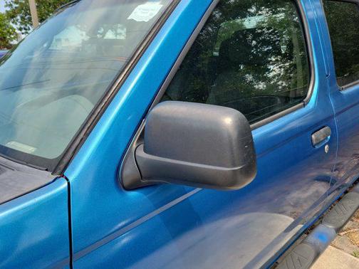 2003 Nissan Frontier XE Crew Cab