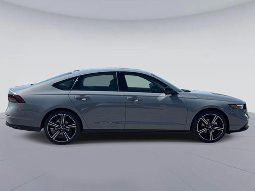 Urban Gray Pearl 2026 Honda Accord SE