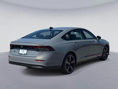 Urban Gray Pearl 2026 Honda Accord SE