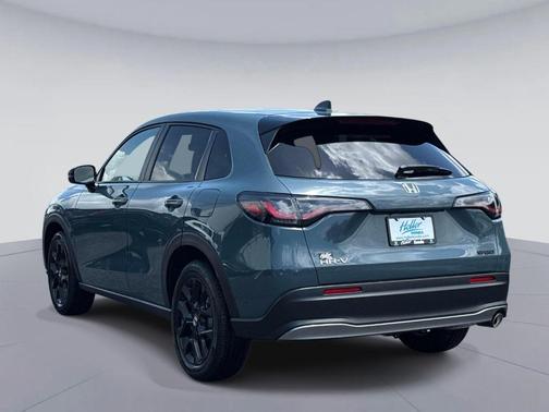 Pearl 2025 Honda HR-V Sport