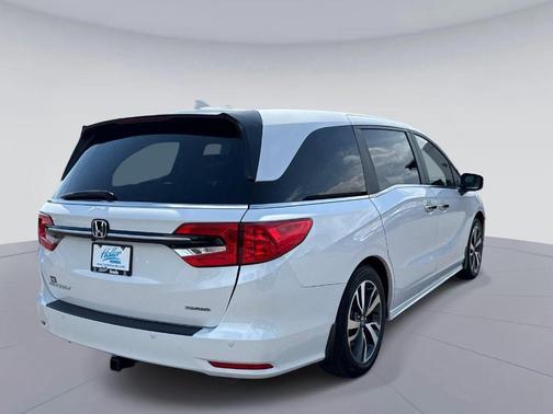 Platinum White Pearl 2024 Honda Odyssey Touring