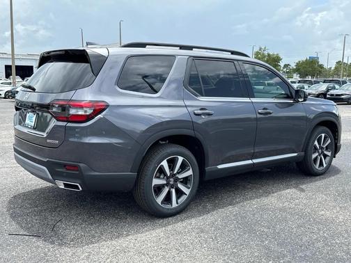 2025 Honda Pilot Touring