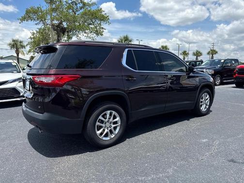 2020 Chevrolet Traverse LT Cloth