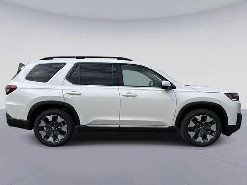 Platinum White Pearl 2026 Honda Pilot Touring