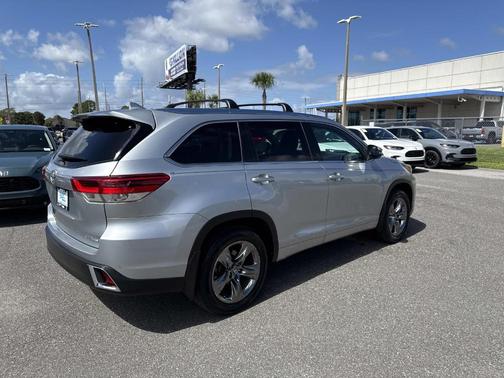 2018 Toyota Highlander Limited Platinum