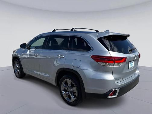 2018 Toyota Highlander Limited Platinum