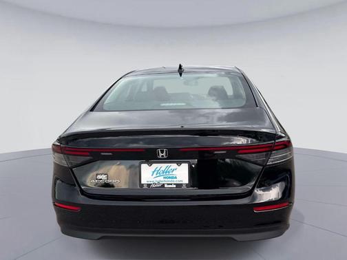 Crystal Black Pearl 2026 Honda Accord SE