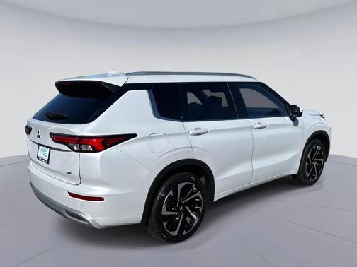 2024 Mitsubishi Outlander SEL