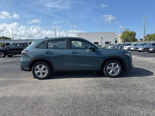 2025 Honda HR-V LX
