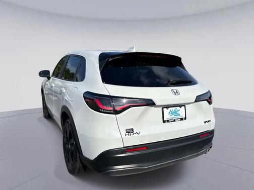 Platinum White Pearl 2026 Honda HR-V Sport