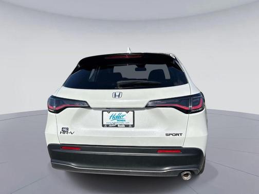 Platinum White Pearl 2026 Honda HR-V Sport