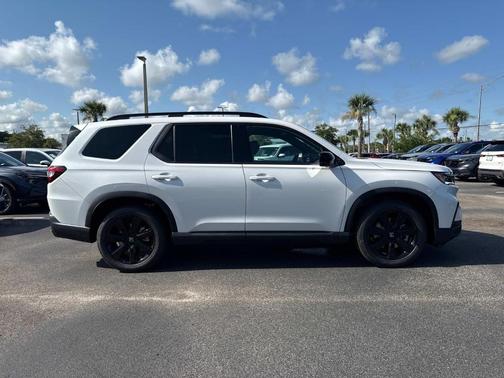 2025 Honda Pilot Black Edition