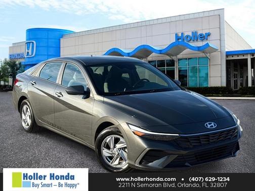 2024 Hyundai ELANTRA SE