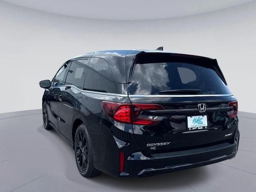 Crystal Black Pearl 2025 Honda Odyssey Sport-L