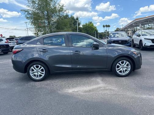 2017 Toyota Yaris iA Base