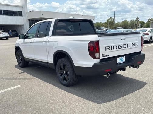 2025 Honda Ridgeline Black Edition