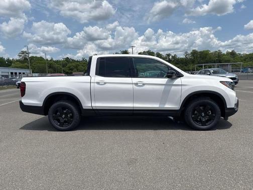 2025 Honda Ridgeline Black Edition