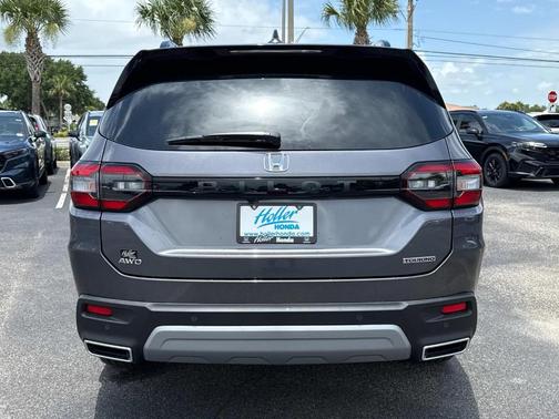 2025 Honda Pilot Touring