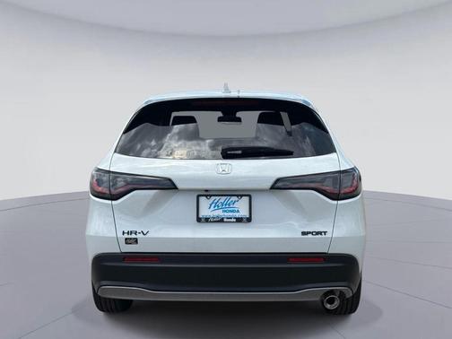 Platinum White Pearl 2026 Honda HR-V Sport