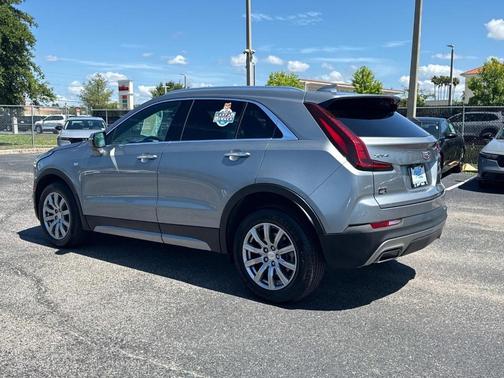 2023 Cadillac XT4 Premium Luxury