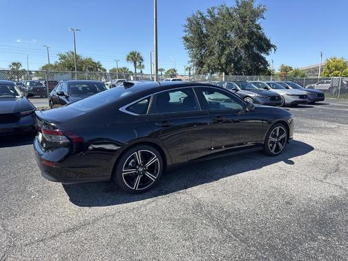 2025 Honda Accord Hybrid Sport