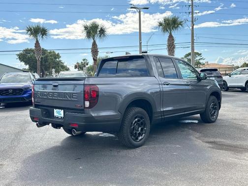 2025 Honda Ridgeline TrailSport+