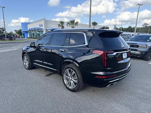 2021 Cadillac XT6 Premium Luxury FWD