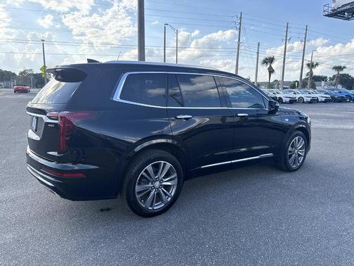 2021 Cadillac XT6 Premium Luxury FWD