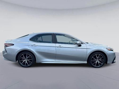 Celestial Silver Metallic 2024 Toyota Camry