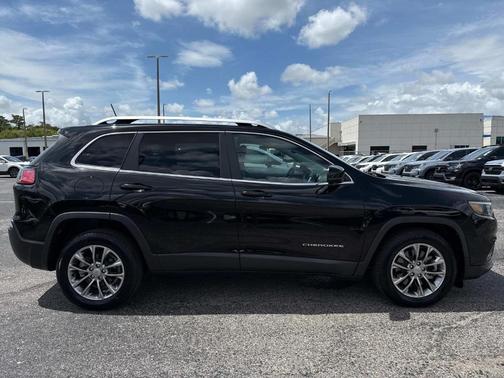 2021 Jeep Cherokee Latitude Plus