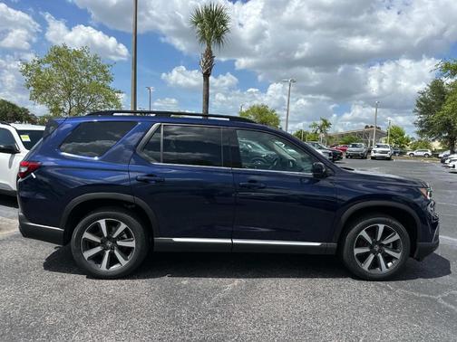 2025 Honda Pilot Touring