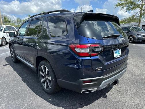 2025 Honda Pilot Touring