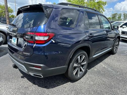 2025 Honda Pilot Touring