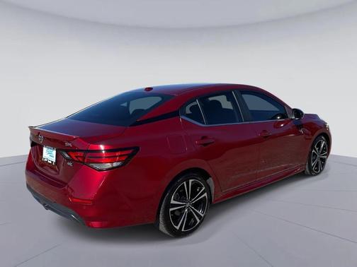 2022 Nissan Sentra SR