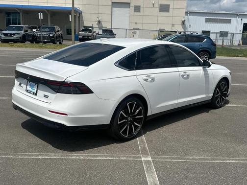2025 Honda Accord Hybrid Touring