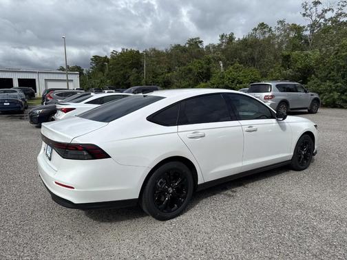 2025 Honda Accord SE