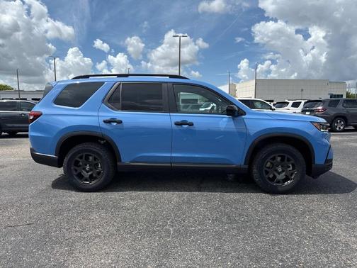 2025 Honda Pilot TrailSport