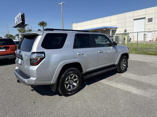 2024 Toyota 4Runner TRD Off Road