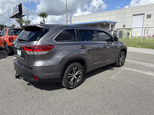 2018 Toyota Highlander LE Plus
