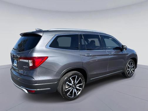 2021 Honda Pilot Touring 8-Passenger