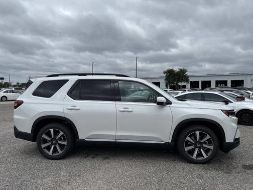 2025 Honda Pilot Touring